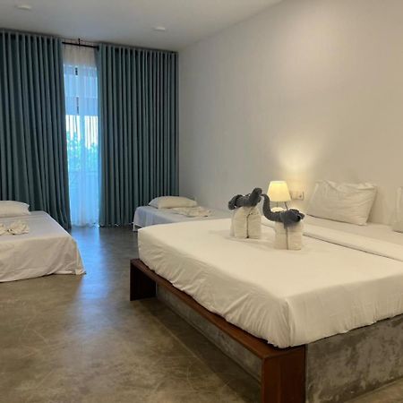 Sun N Sea Hotel Унаватуна Екстер'єр фото